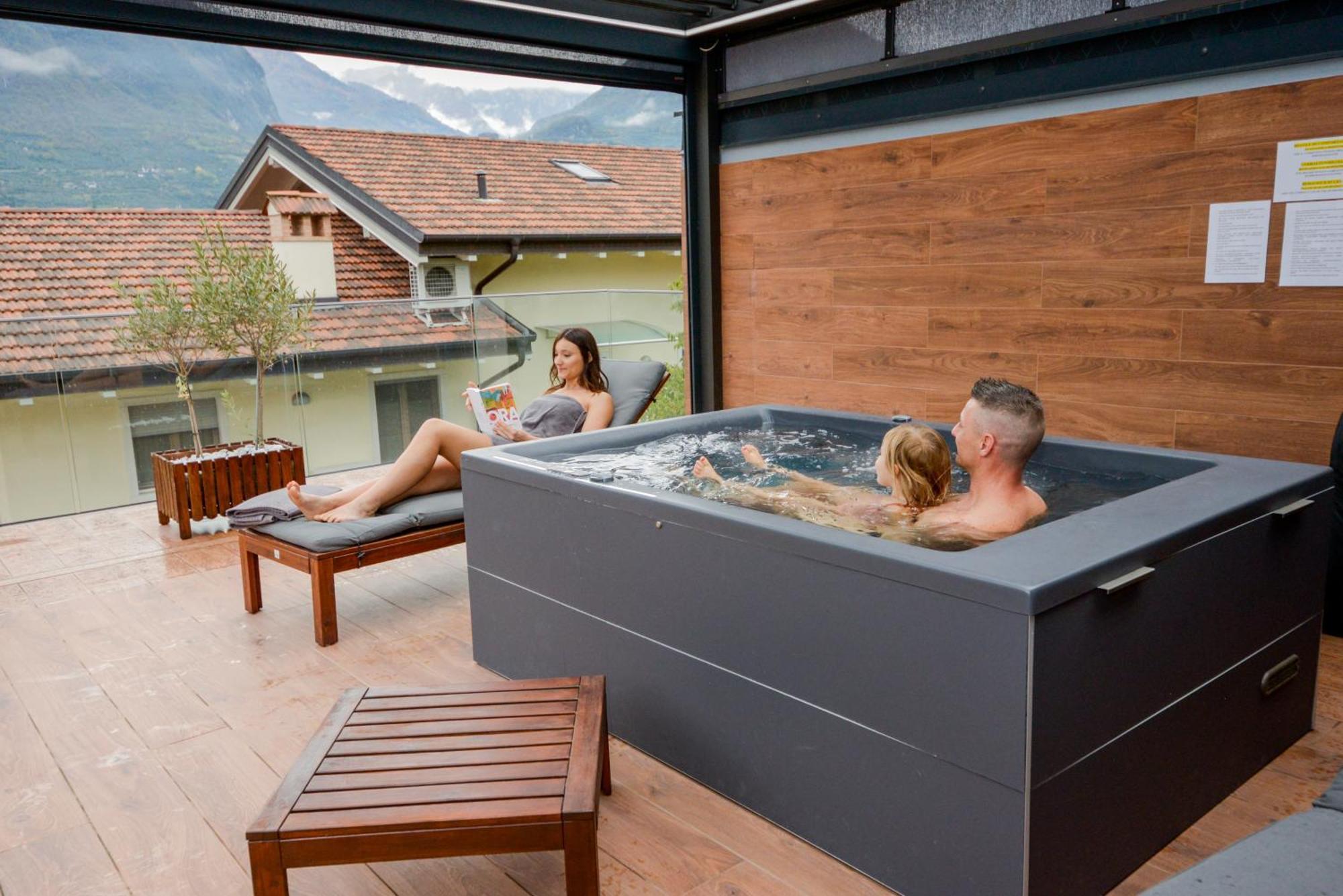 شقة Garda Family & Solarium ريفا ديل غاردا المظهر الخارجي الصورة