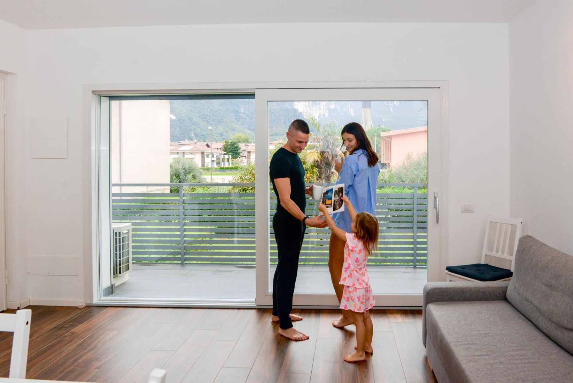 شقة Garda Family & Solarium ريفا ديل غاردا المظهر الخارجي الصورة